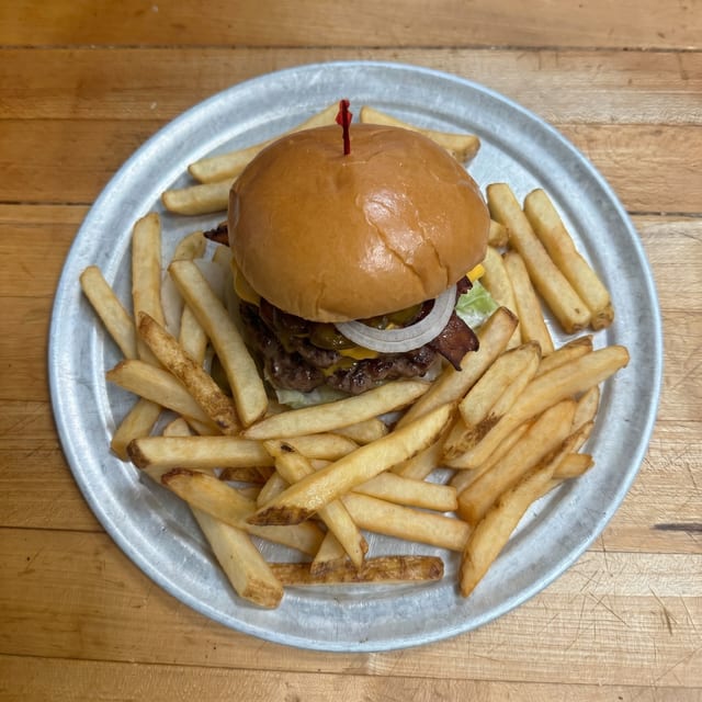 Bacon Cheeseburger.